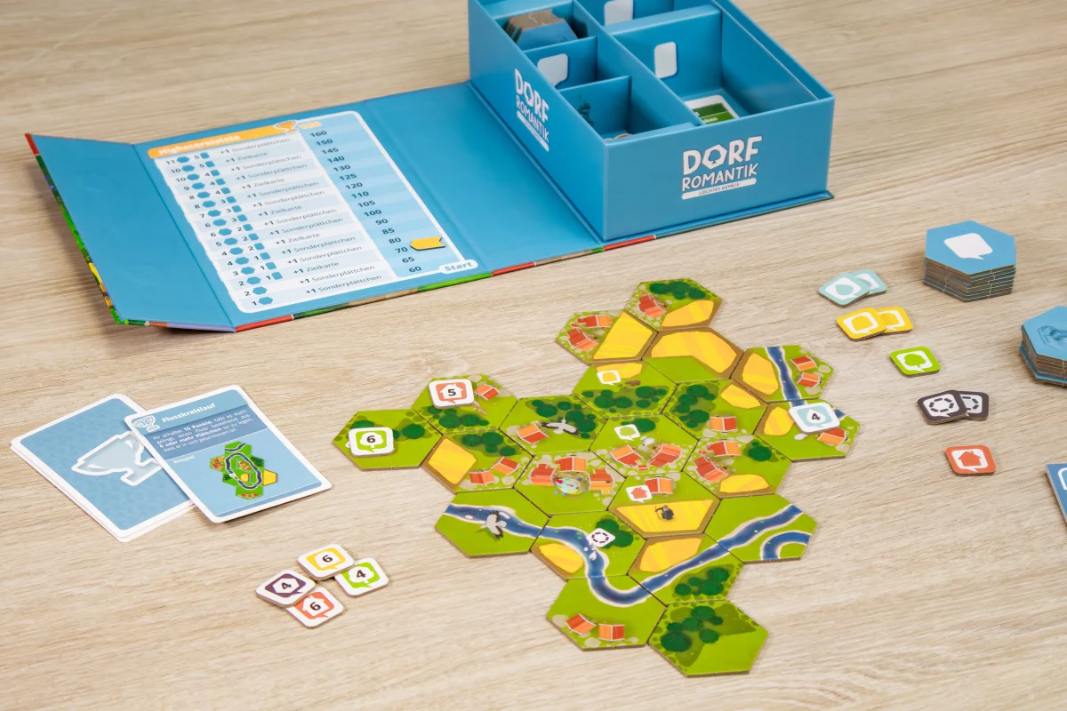 Spielsituation des Brettspiels Dorfromantik - Leichtes Gepäck