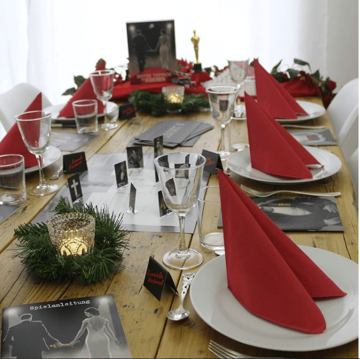 Deadly Dinner Tisch